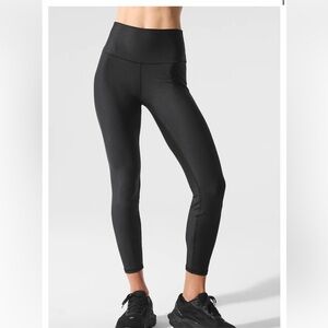 ALO Yoga 7/8 Airlift High-Waist Black Leggings XS